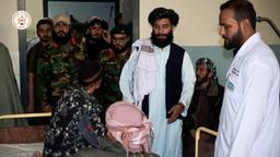 د ٢٠٩ الفتح قول اردو قوماندان د بلخ ٨٥٠ بستریز حوزوي روغتون کې د زلزله ځپلو ټپيانو څخه لیدنه وکړه