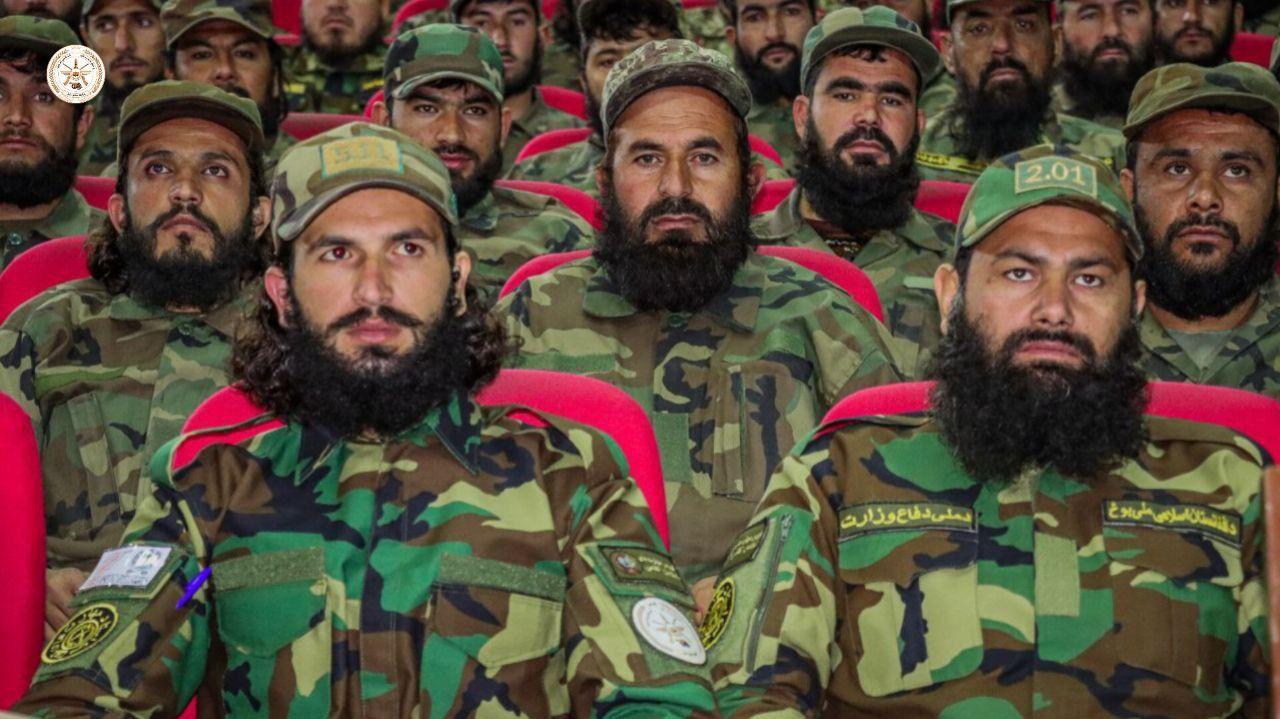 د سيمه ايزو قول اردوګانو ۱۵۲ تنه ځوان منسوبین د دافع هوا او زرهدار ټانګونو له مسلکي زده کړو څخه فارغ شول